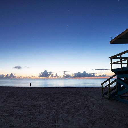 Ocean Reef Suites Miami Beach Exterior photo